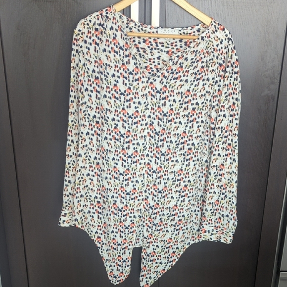 Chaus Red & Blue Asymmetrical Long Sleeve Blouse Front Tie Detail Blouse - L NWT - Picture 2 of 9